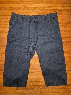 Torrid 24 Cotton Spandex Capri